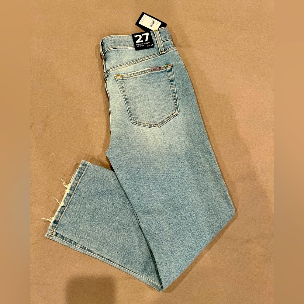 Joes Jeans High Rise, Straight jean, size 27. 26” crop